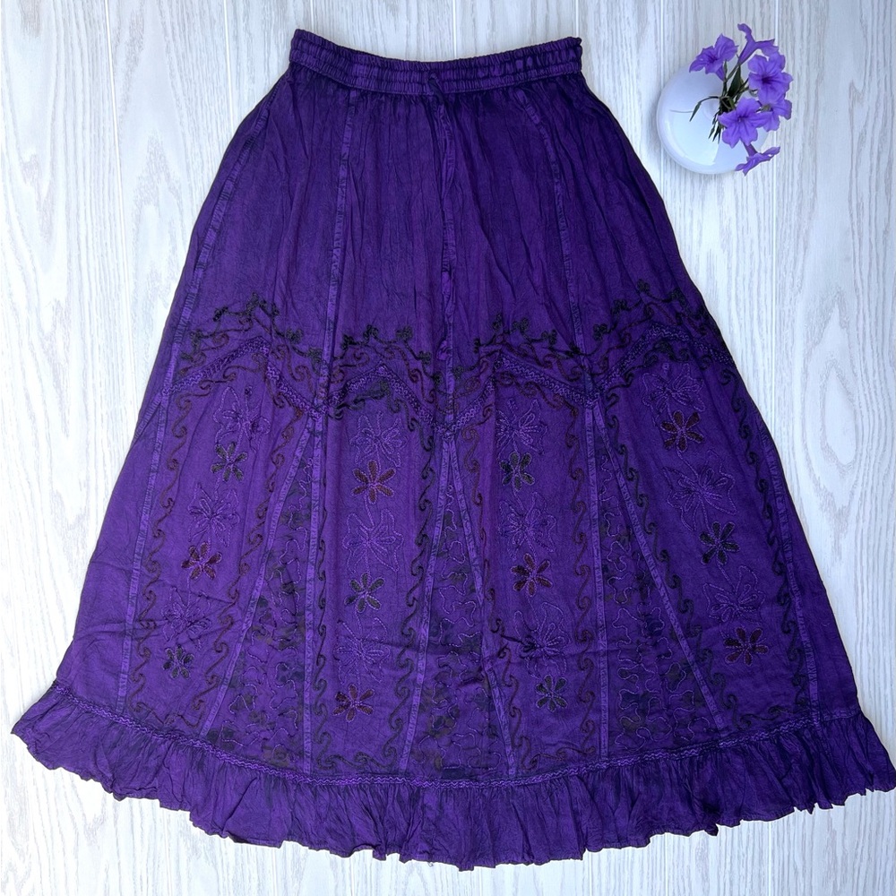 Purple VintageVibe Maxi Skirt Floral Patchwork and Embroidery - Picture 7 of 9